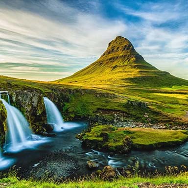 Small-group tour on the scenic Snæfellsnes coastline